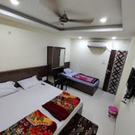 Swastik Guest House Varanasi Esterno foto